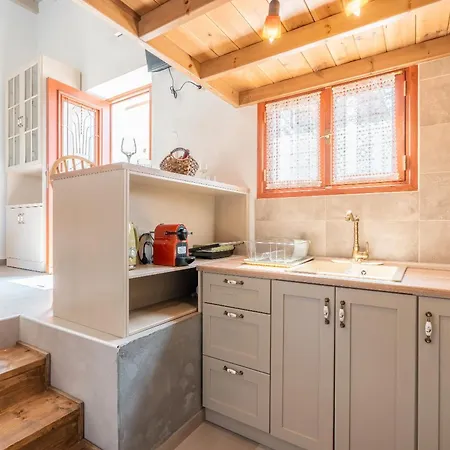 Rodies House * Rhodes City